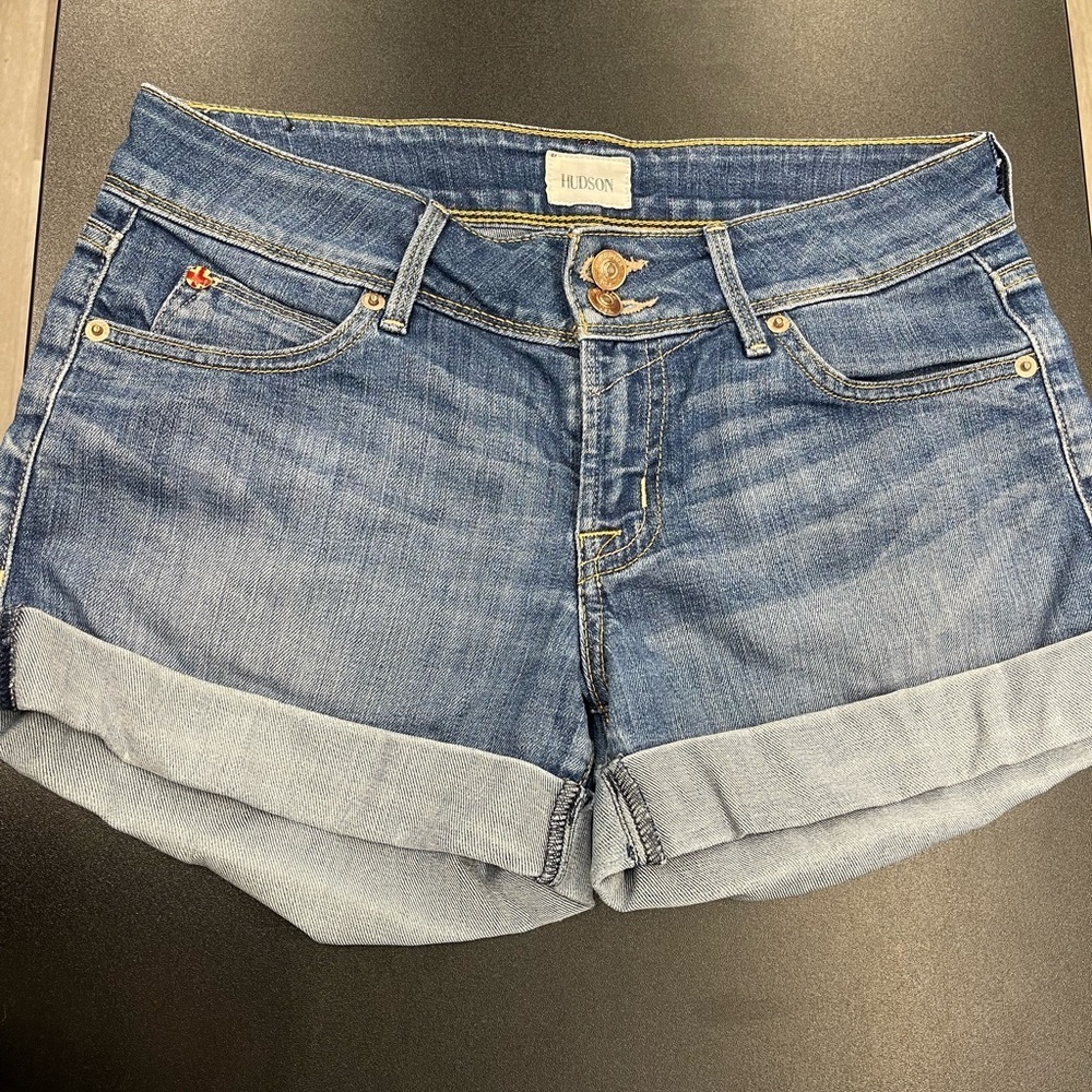 Hudson‎ Cuffed Shorts